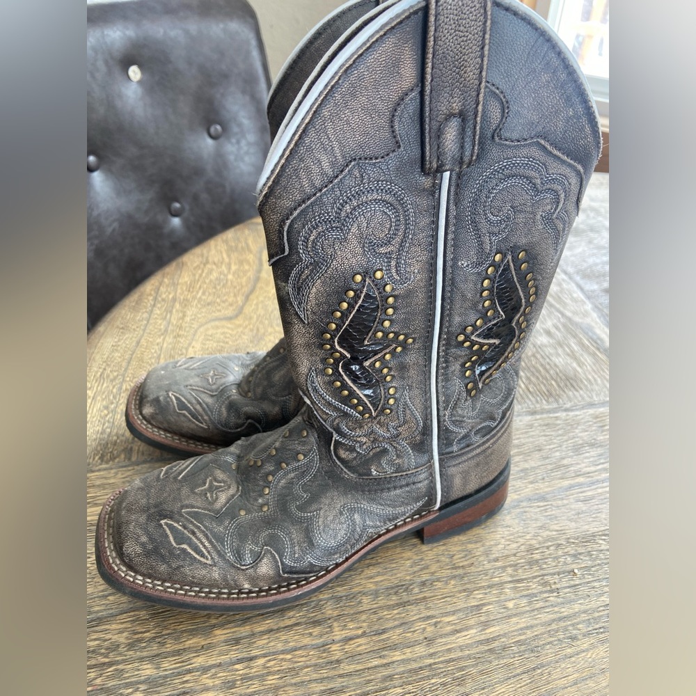 Laredo fashion cowgirl boot